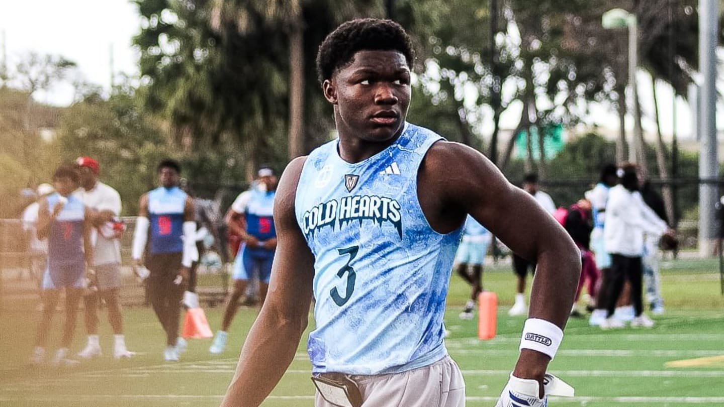 Ole Miss Football 'Pushing Hard' for Five-Star Wide Receiver Committed to SEC Rival