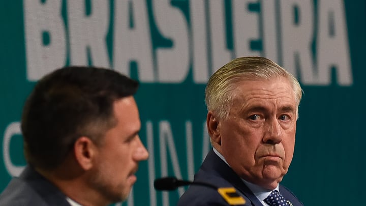 Rodrigo Caetano segue como diretor de seleções da CBF