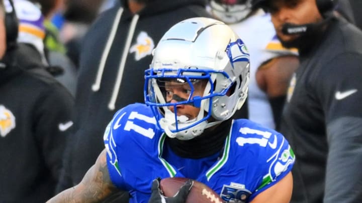 Seattle Seahawks wide receiver Jaxon Smith-Njigba runs the ball after a catch against the Minnesota Vikings Seattle Seahawks wide receiver Jaxon Smith-Njigba runs the ball after a catch against the Minnesota Vikings