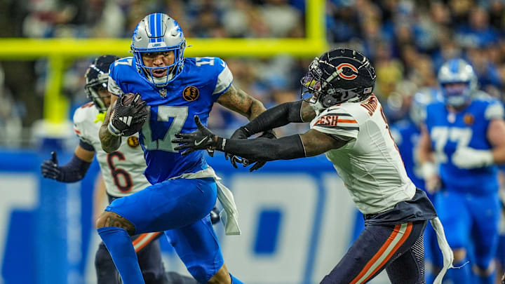 Detroit Lions wide receiver Tim Patrick (17) catches a pass and runs for extra yards against Chicago Bears 