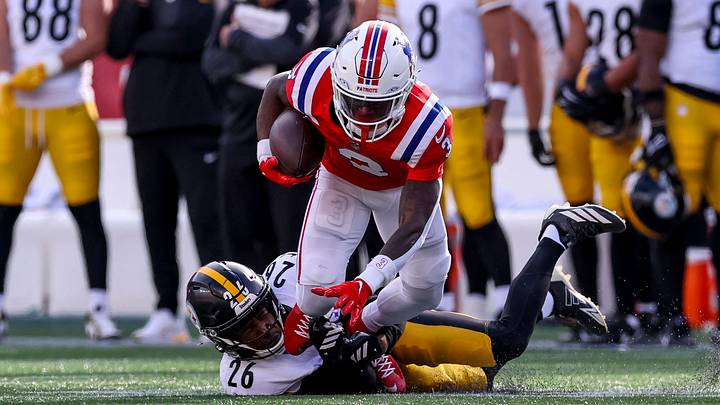 Sep 21, 2025; Foxborough, Massachusetts, USA; Pittsburgh Steelers cornerback Brandin Echols (26) tackles New England Patriots wide receiver Demario Douglas (3) during the fourth quarter at Gillette Stadium. Mandatory Credit: Paul Rutherford-Imagn Images Sep 21, 2025; Foxborough, Massachusetts, USA; Pittsburgh Steelers cornerback Brandin Echols (26) tackles New England Patriots wide receiver Demario Douglas (3) during the fourth quarter at Gillette Stadium. Mandatory Credit: Paul Rutherford-Imagn Images