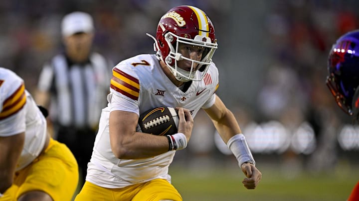 Iowa State Cyclones quarterback Alex Manske (7) runs with the ball against the TCU Horned Frogs during the second half at Amon G. Carter Stadium. 