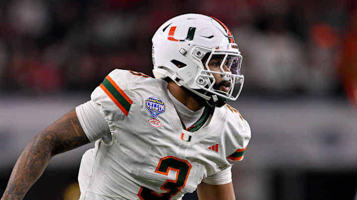 Miami Hurricanes defensive lineman Akheem Mesidor (3).