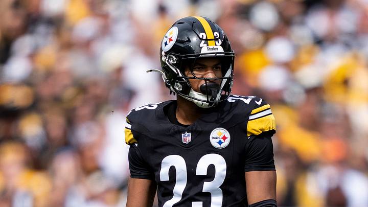Pittsburgh Steelers cornerback Daylen Everette Pittsburgh Steelers cornerback Daylen Everette