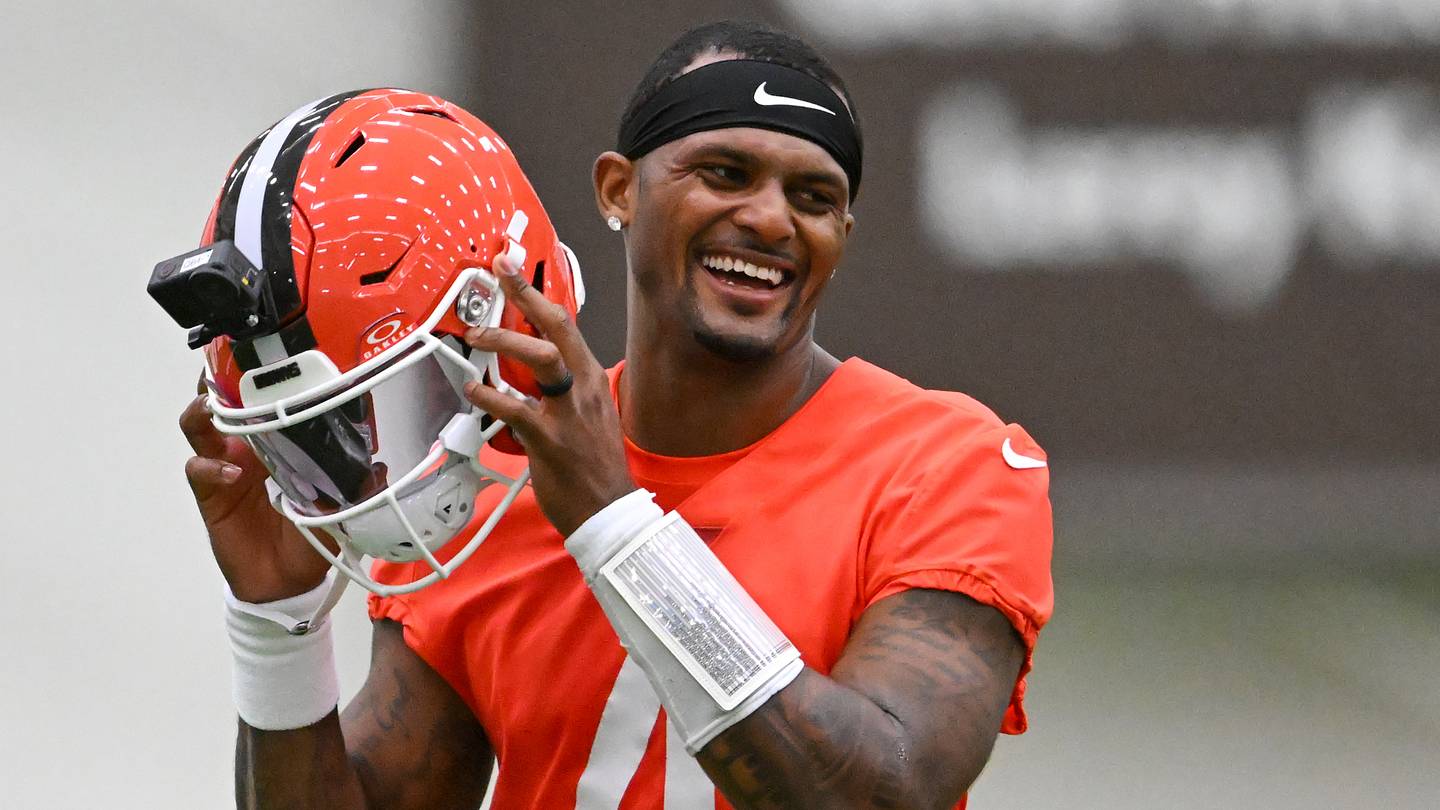 Predicting the winner of the Browns, Falcons and every QB battle this offseason