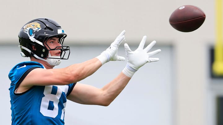 Jacksonville Jaguars tight end Nate Boerkircher (87) catches a pass during rookie minicamp at the Miller Electric Center, Saturday, May 9, 2026 in Jacksonville, Fla. Today was the second of a three day camp concluding Sunday.