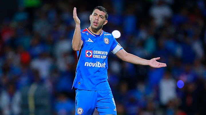 Erik Lira es pretendido por diferentes equipos, pero aun así decidió renovar con Cruz Azul