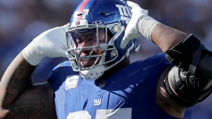 Sep 28, 2025; East Rutherford, New Jersey, USA; New York Giants defensive tackle Dexter Lawrence (97) reacts during the fourth quarter against the Los Angeles Chargers at MetLife Stadium. Sep 28, 2025; East Rutherford, New Jersey, USA; New York Giants defensive tackle Dexter Lawrence (97) reacts during the fourth quarter against the Los Angeles Chargers at MetLife Stadium.