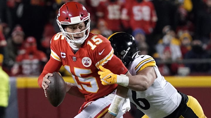 Jan 16, 2022; Kansas City, Missouri, USA; Pittsburgh Steelers outside linebacker Alex Highsmith (56) sacks Kansas City Chiefs quarterback Patrick Mahomes (15) during the first half in an AFC Wild Card playoff football game at GEHA Field at Arrowhead Stadium. Mandatory Credit: Denny Medley-Imagn Images
