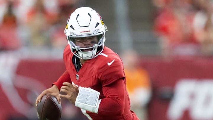 Aug 9, 2025; Glendale, Arizona, USA; Arizona Cardinals quarterback Kyler Murray (1) against the Kansas City Chiefs during a preseason NFL game at State Farm Stadium. Mandatory Credit: Mark J. Rebilas-Imagn Images