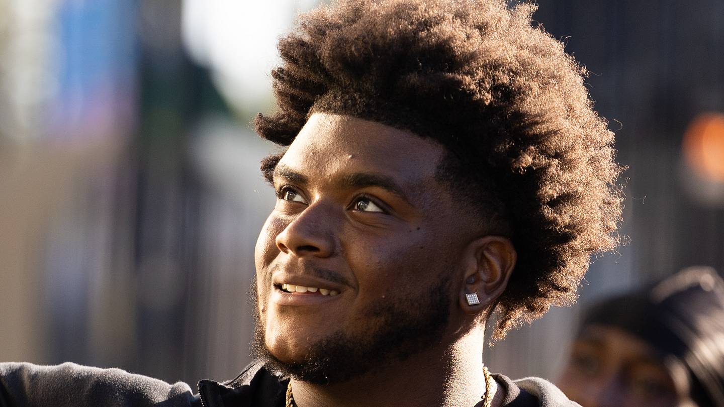 Dan Lanning Details Difference in Defensive Tackle A'Mauri Washington