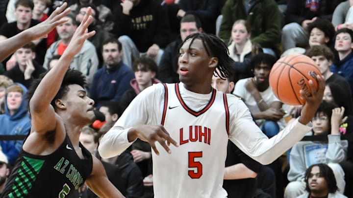 HIGH SCHOOL BASKETBALL: JAN 19 Spalding Hoophall Classic - Long Island Lutheran vs Arizona Compass