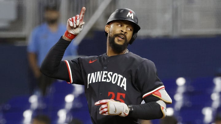 Minnesota Twins center fielder Byron Buxton (25) against the Miami Marlins at loanDepot Park. Minnesota Twins center fielder Byron Buxton (25) against the Miami Marlins at loanDepot Park.
