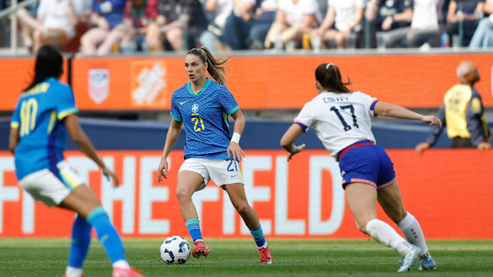 Partida tem início às 23h30min Partida tem início às 23h30min