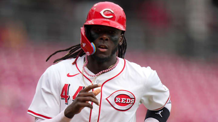 Cincinnati Reds third baseman Elly De La Cruz (44) scores after a single by Cincinnati Reds first Cincinnati Reds third baseman Elly De La Cruz (44) scores after a single by Cincinnati Reds first
