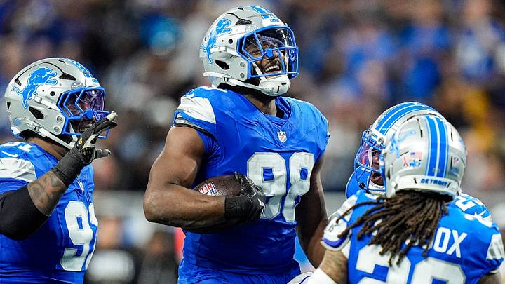 Detroit Lions edge rusher DJ Wonnum (98) celebrates a fumble recovery against New Orleans Saints Detroit Lions edge rusher DJ Wonnum (98) celebrates a fumble recovery against New Orleans Saints