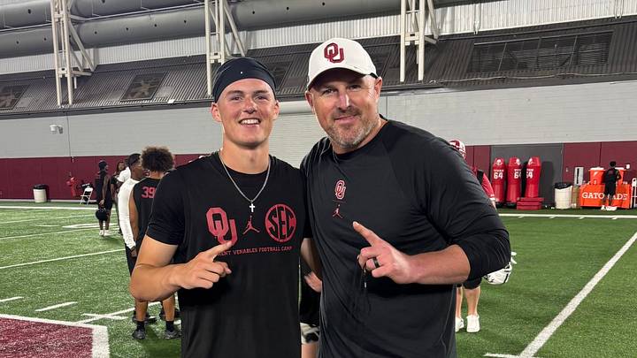 Oklahoma tight end prospect Wyatt Cordray poses with tight ends coach Jason Witten after one of the Brent Venables Football Camps. Oklahoma tight end prospect Wyatt Cordray poses with tight ends coach Jason Witten after one of the Brent Venables Football Camps.