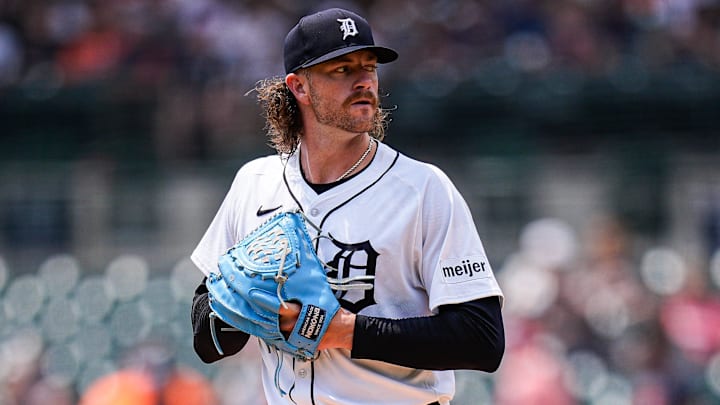 Detroit Tigers pitcher Chris Paddack (40) delivers a pitch against Arizona Diamondbacks during the first inning at Comerica Park in Detroit on Wednesday, July 30, 2025.