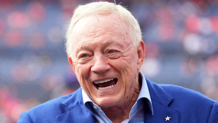 Dallas Cowboys owner Jerry Jones