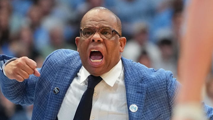 Feb 28, 2026; Chapel Hill, North Carolina, USA; North Carolina Tar Heels head coach Hubert Davis reacts in the second half at Dean E. Smith Center. Mandatory Credit: Bob Donnan-Imagn Images Feb 28, 2026; Chapel Hill, North Carolina, USA; North Carolina Tar Heels head coach Hubert Davis reacts in the second half at Dean E. Smith Center. Mandatory Credit: Bob Donnan-Imagn Images