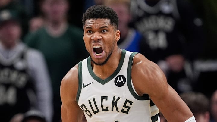 New York Knicks v Milwaukee Bucks