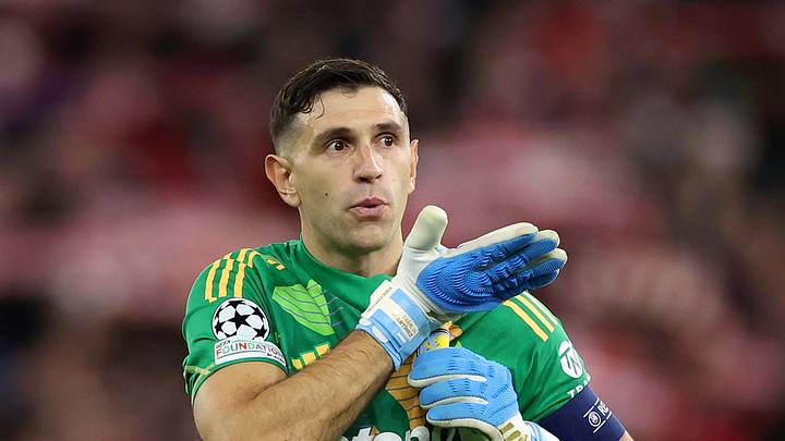 Villa have botched the Emi Martínez by letting him go to Chelsea.