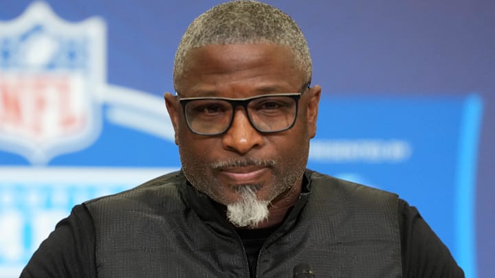 New York Jets coach Aaron Glenn 