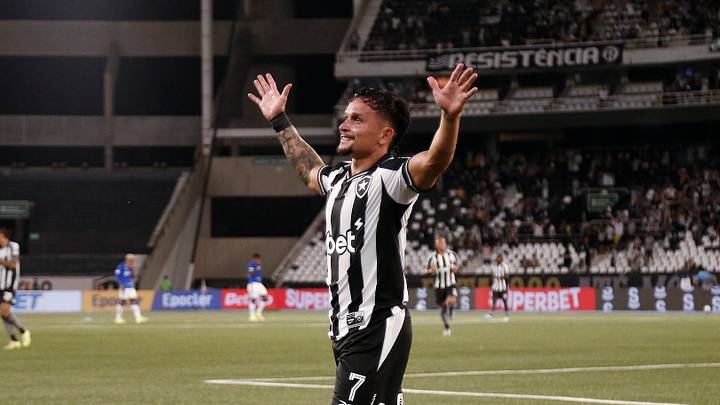 Camisa 7 do Botafogo, Artur foi revelado no Palmeiras