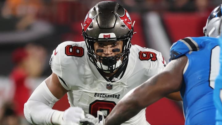 Dec 3, 2023; Tampa, Florida, USA; Tampa Bay Buccaneers linebacker Joe Tryon-Shoyinka (9) rushes against the Carolina Panthers during the second half at Raymond James Stadium. Mandatory Credit: Kim Klement Neitzel-Imagn Images Dec 3, 2023; Tampa, Florida, USA; Tampa Bay Buccaneers linebacker Joe Tryon-Shoyinka (9) rushes against the Carolina Panthers during the second half at Raymond James Stadium. Mandatory Credit: Kim Klement Neitzel-Imagn Images