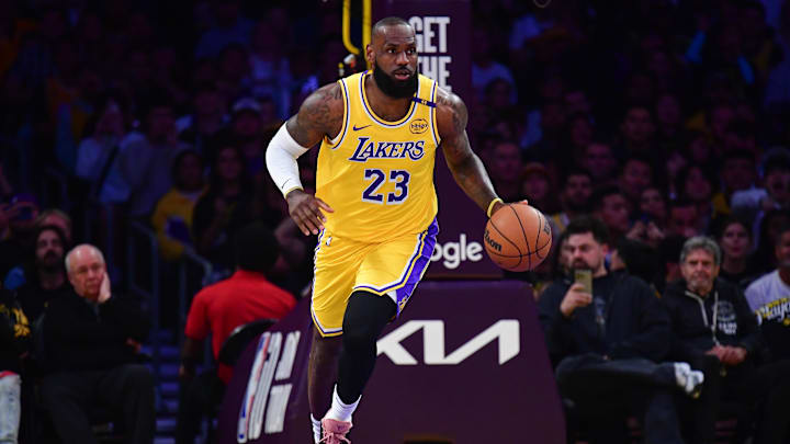 LeBron James también ha ganado un anillo de NBA con los Lakers LeBron James también ha ganado un anillo de NBA con los Lakers