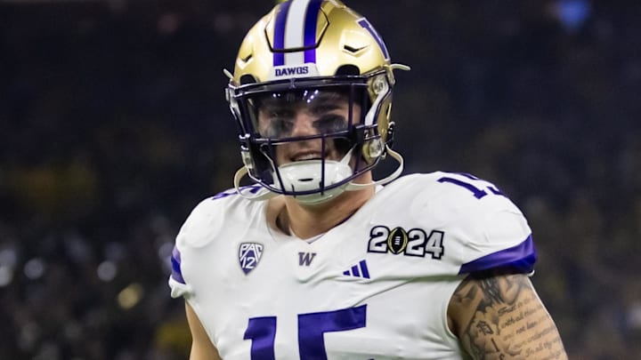 Jan 8, 2024; Houston, TX, USA; Washington Huskies edge Zach Durfee (15) against the Michigan Wolverines during the 2024 College Football Playoff national championship game at NRG Stadium. 