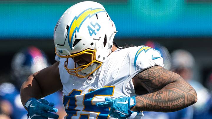 Sep 28, 2025; East Rutherford, New Jersey, USA; Los Angeles Chargers linebacker Tuli Tuipulotu (45) celebrates after a defensive stop during the first half against the New York Giants at MetLife Stadium. Mandatory Credit: Vincent Carchietta-Imagn Images Sep 28, 2025; East Rutherford, New Jersey, USA; Los Angeles Chargers linebacker Tuli Tuipulotu (45) celebrates after a defensive stop during the first half against the New York Giants at MetLife Stadium. Mandatory Credit: Vincent Carchietta-Imagn Images