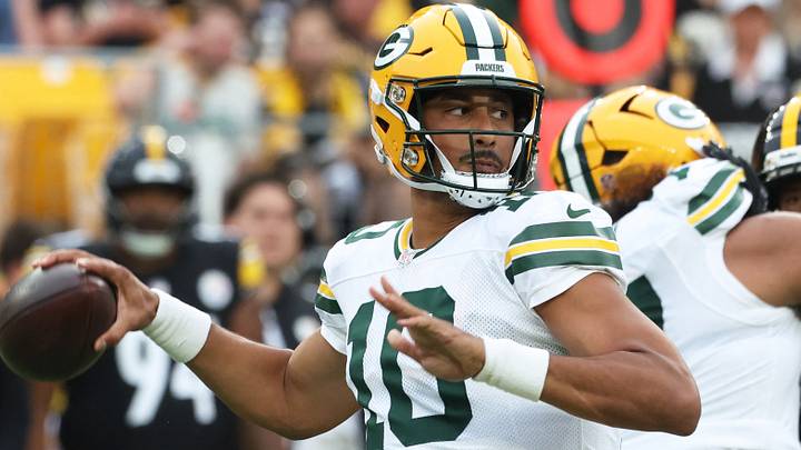 Green Bay Packers quarterback Jordan Love (10) passes against the Pittsburgh Steelers. Green Bay Packers quarterback Jordan Love (10) passes against the Pittsburgh Steelers.
