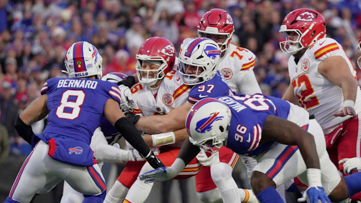 The Buffalo Bills defense faces the Miami Dolphins in Week 10.