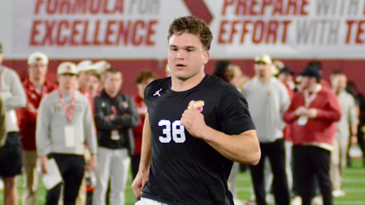 Oklahoma linebacker Owen Heinecke participates at Pro Day.