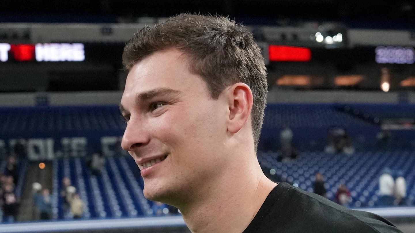 Encouraging Statistic Reveals Future Raider Mendoza's Improvement