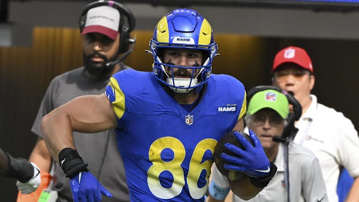 Oct 20, 2024; Inglewood, California, USA; Los Angeles Rams tight end Colby Parkinson (86) runs down the sideline as Las Vegas Raiders linebacker Divine Deablo (5) give chase at SoFi Stadium. Mandatory Credit: Robert Hanashiro-Imagn Images Oct 20, 2024; Inglewood, California, USA; Los Angeles Rams tight end Colby Parkinson (86) runs down the sideline as Las Vegas Raiders linebacker Divine Deablo (5) give chase at SoFi Stadium. Mandatory Credit: Robert Hanashiro-Imagn Images