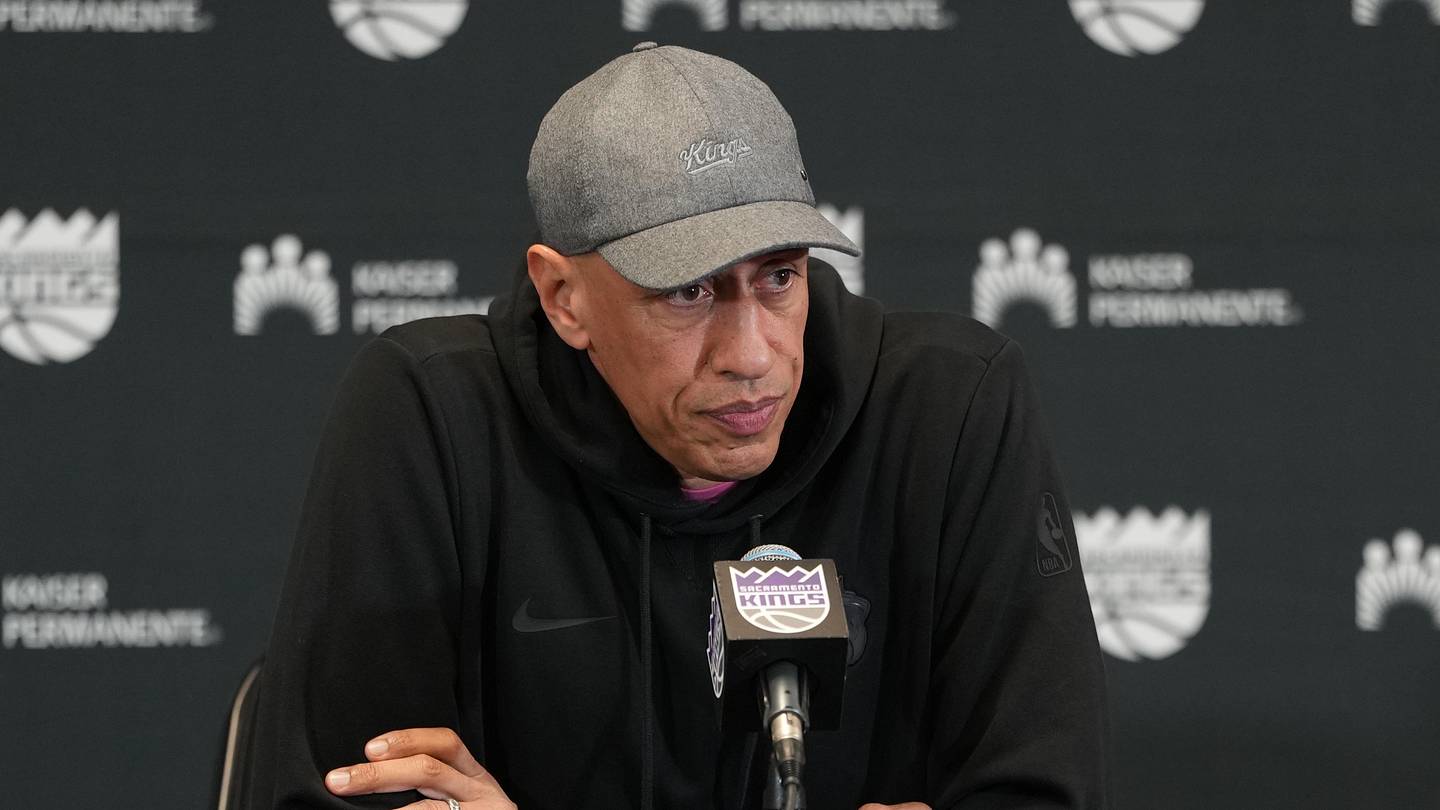 Doug Christie will not be the Kings' next Rick Adelman