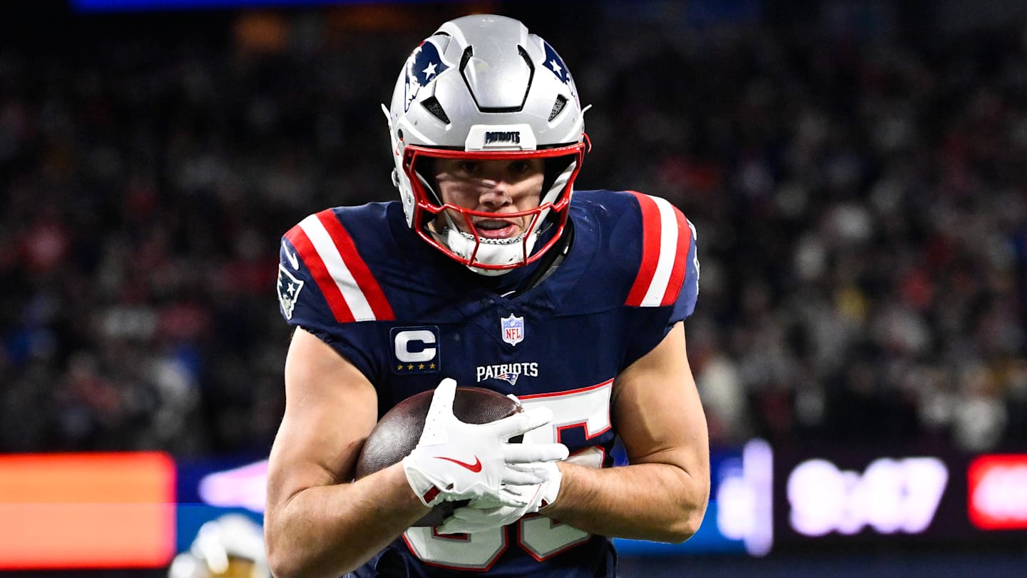 Former Razorback Henry Reflects on Long Path to Super Bowl with Patriots