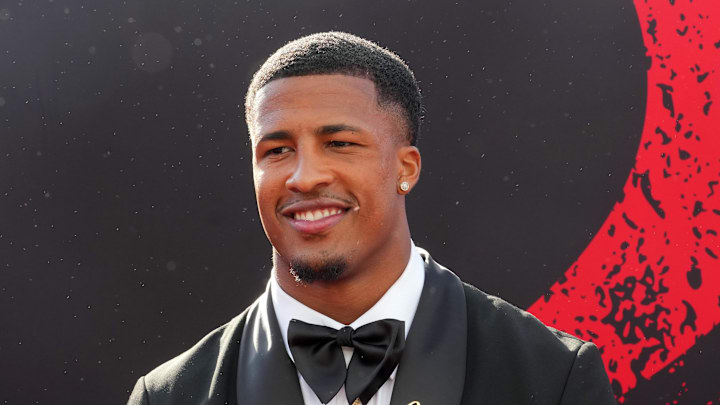 Ohio State Buckeyes linebacker Sonny Styles poses on the red carpet