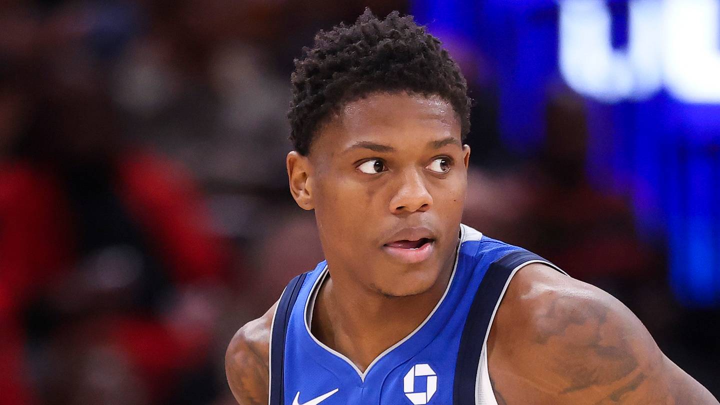 Marcus Sasser proved he should be the Mavericks' backup point guard in just 1 game