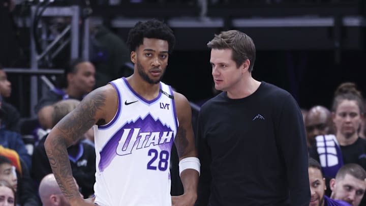 Jan 27, 2026; Salt Lake City, Utah, USA; Utah Jazz forward Brice Sensabaugh (28) and head coach Will Hardy speak during a second half break in action against the LA Clippers at Delta Center. Mandatory Credit: Rob Gray-Imagn Images Jan 27, 2026; Salt Lake City, Utah, USA; Utah Jazz forward Brice Sensabaugh (28) and head coach Will Hardy speak during a second half break in action against the LA Clippers at Delta Center. Mandatory Credit: Rob Gray-Imagn Images