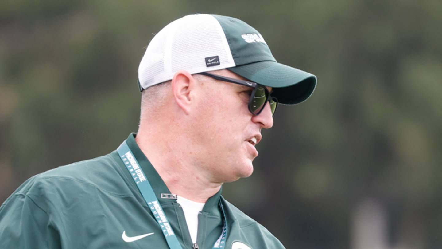 MSU's Pat Fitzgerald Uses First Practice To Set 'Championship Standard'
