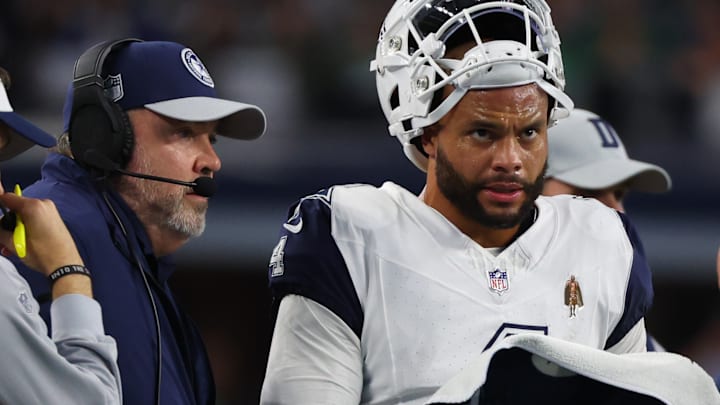 Philadelphia Eagles v Dallas Cowboys