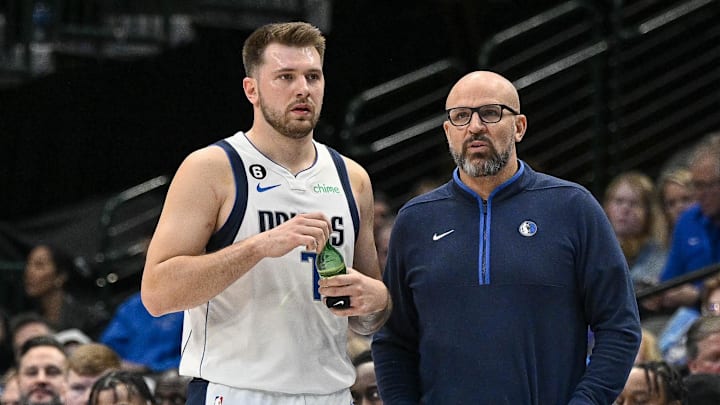 Jan 7, 2023; Dallas, Texas, USA; Dallas Mavericks guard Luka Doncic (77) talks with head coach Jason Kidd during the first quarter of the game against the New Orleans Pelicans at the American Airlines Center. Mandatory Credit: Jerome Miron-Imagn Images Jan 7, 2023; Dallas, Texas, USA; Dallas Mavericks guard Luka Doncic (77) talks with head coach Jason Kidd during the first quarter of the game against the New Orleans Pelicans at the American Airlines Center. Mandatory Credit: Jerome Miron-Imagn Images