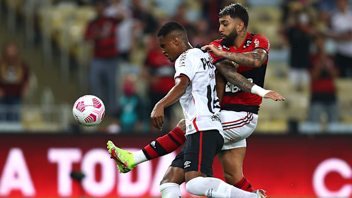 Flamengo e Athletico-PR iniciam hoje o confronto das quartas de final da Copa do Brasil.