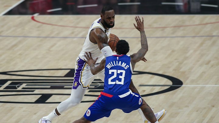 LeBron James está en su octava temporada con los Lakers