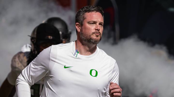 Oregon Ducks coach Dan Lanning Oregon Ducks coach Dan Lanning