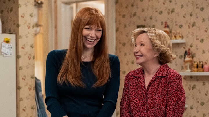 That ‘90s Show. (L to R) Laura Prepon as Donna, Debra Jo Rupp as Kitty in episode 202 of That ‘90s Show. Cr. Patrick Wymore/Netflix © 2024
