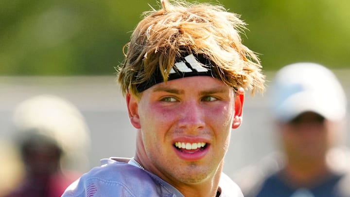 An injury-shortened 2025 season isn't slowing this Big 12 quarterback down, as he has opted to enter the college football transfer portal for new opportunities in 2026.